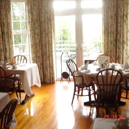 לינה וארוחת בוקר תומסטאון Abbey House מראה חיצוני תמונה